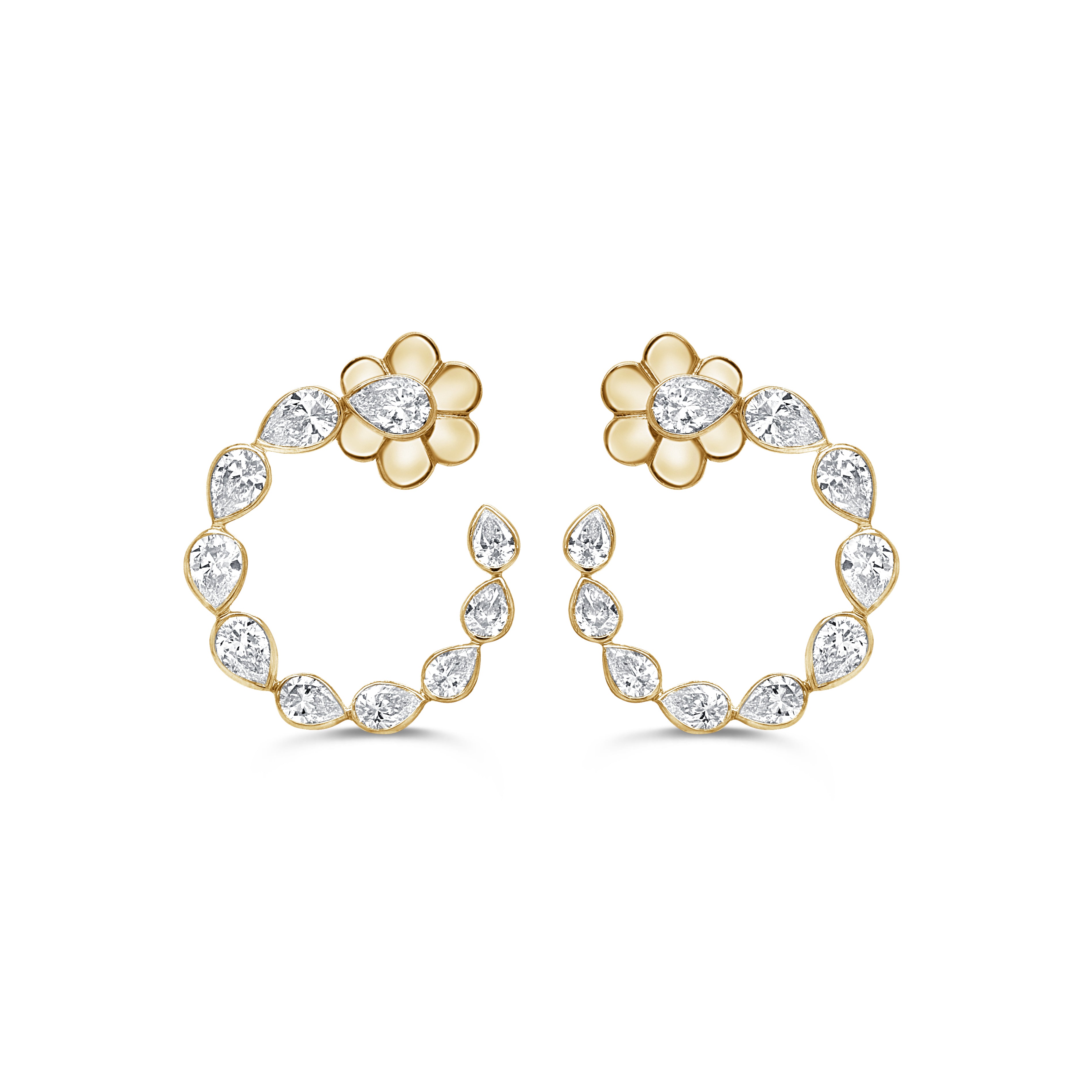 18K Gold & Pear Shape Diamond Earrings - 3.29ct